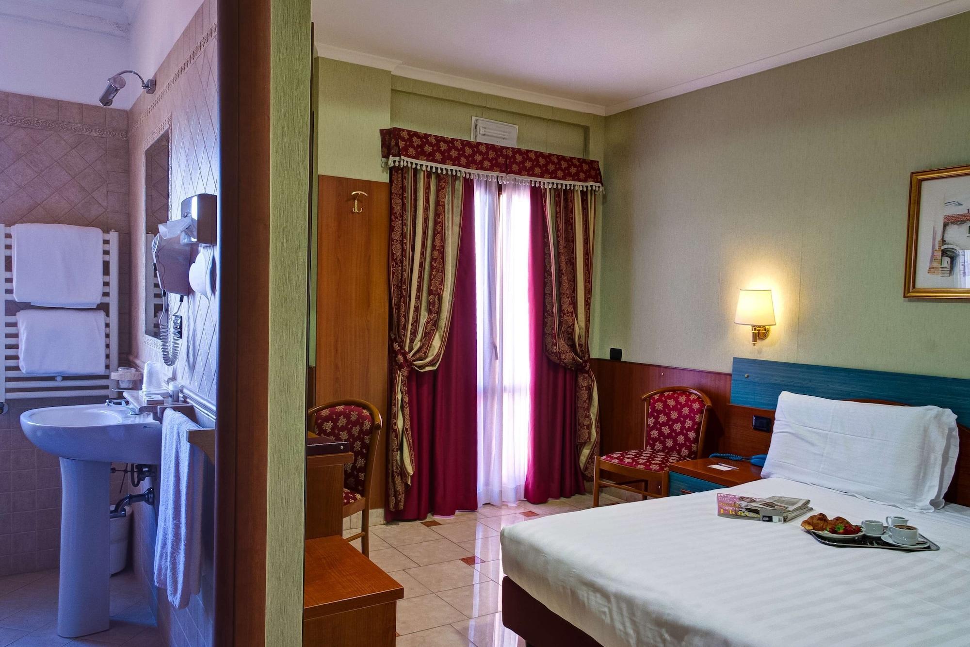 Hotel Riviera פיומיצ'ינו מראה חיצוני תמונה