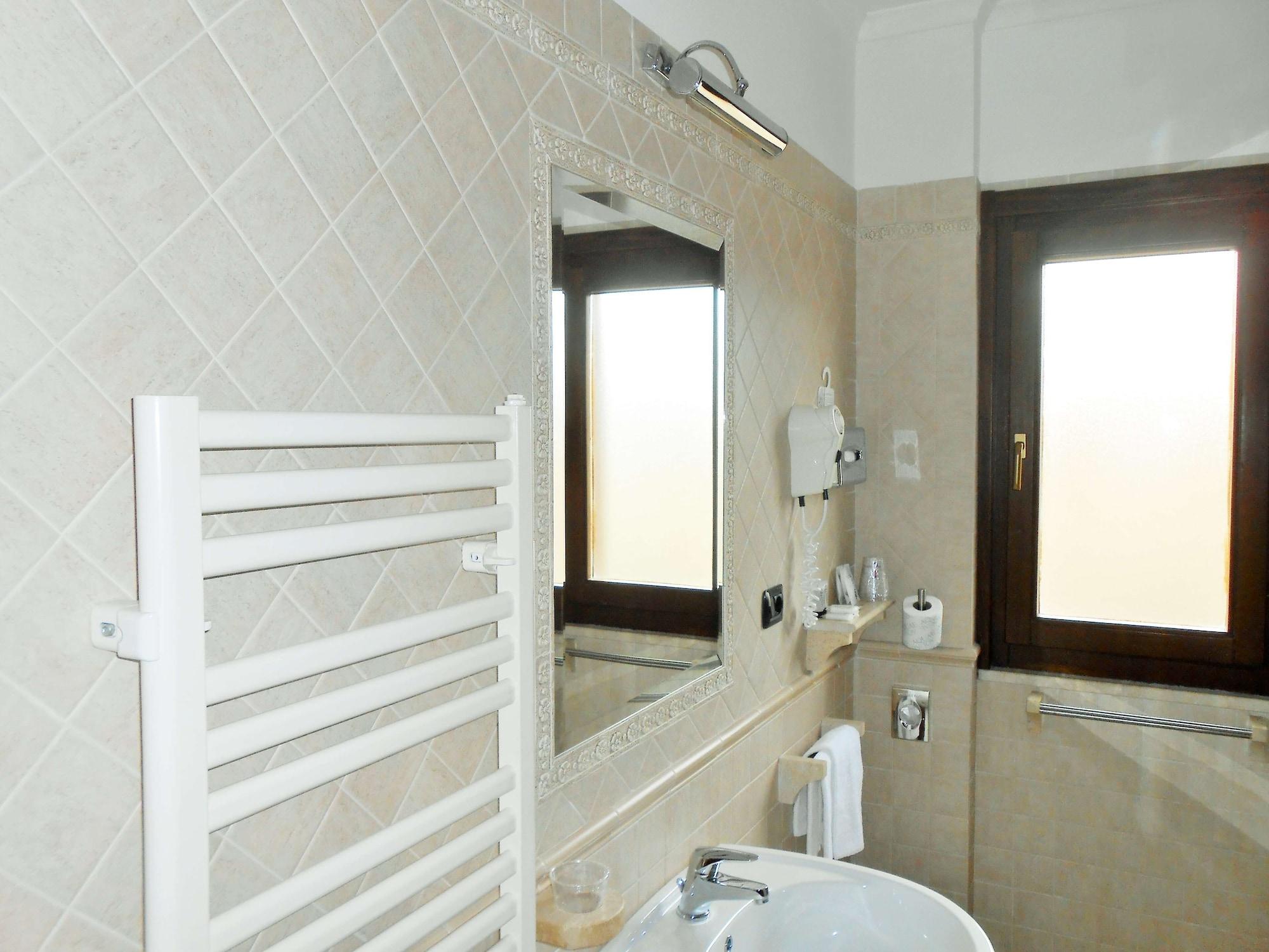 Hotel Riviera פיומיצ'ינו מראה חיצוני תמונה