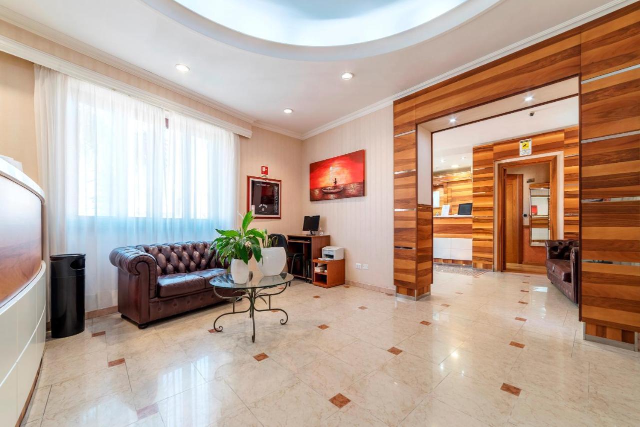 Hotel Riviera פיומיצ'ינו מראה חיצוני תמונה