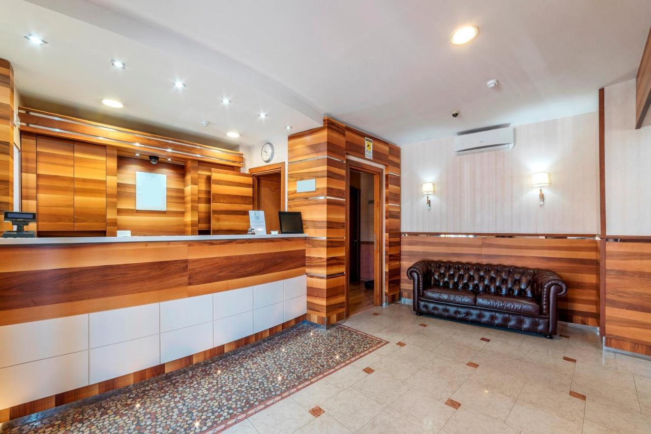Hotel Riviera פיומיצ'ינו מראה חיצוני תמונה