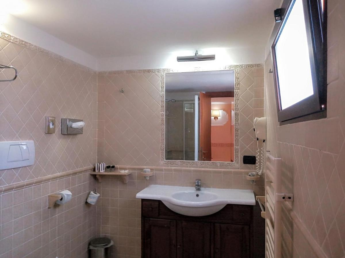 Hotel Riviera פיומיצ'ינו מראה חיצוני תמונה