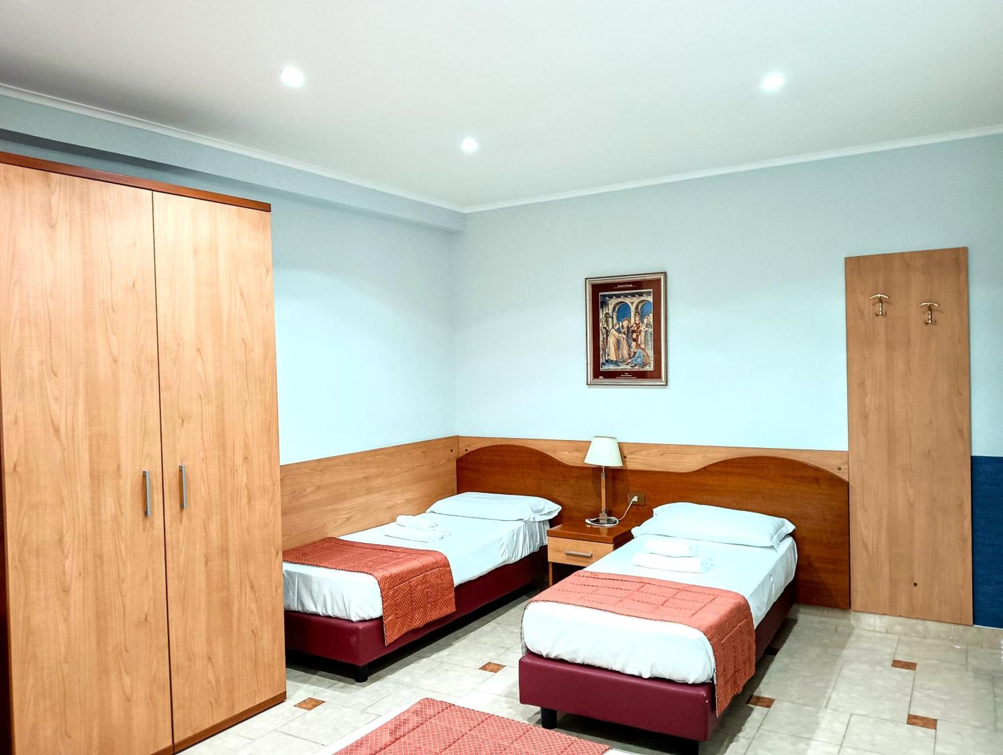 Hotel Riviera פיומיצ'ינו חדר תמונה