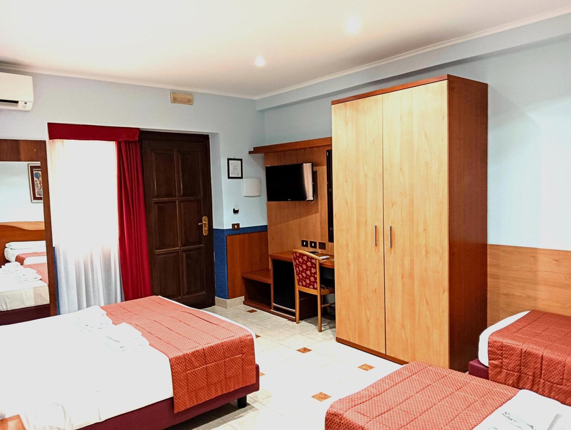 Hotel Riviera פיומיצ'ינו חדר תמונה