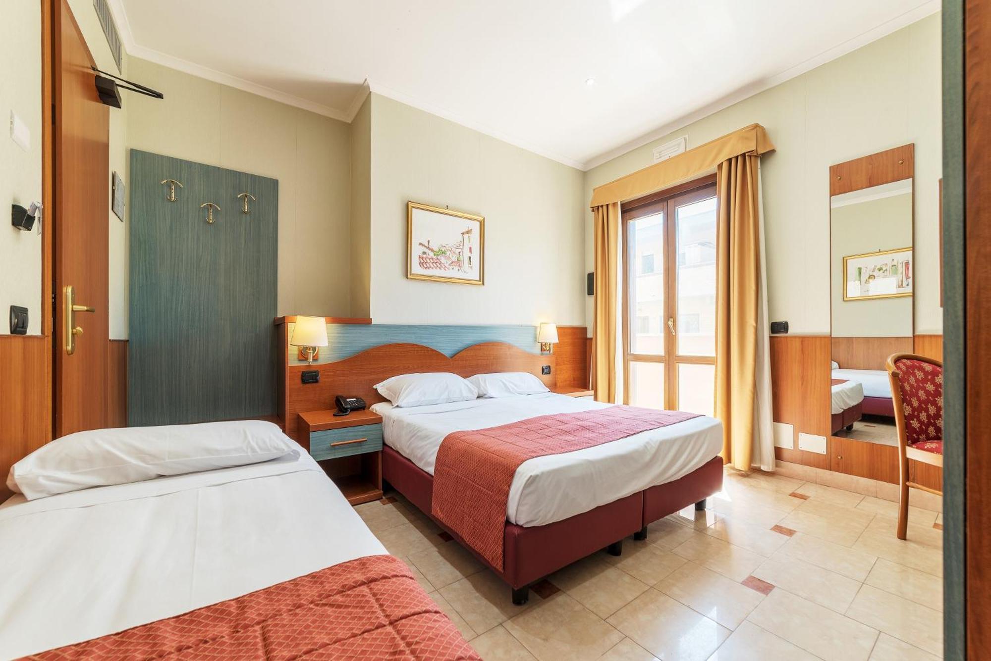 Hotel Riviera פיומיצ'ינו מראה חיצוני תמונה